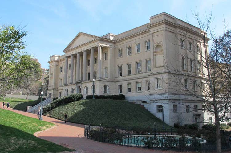 مبنى أوليفر هيل