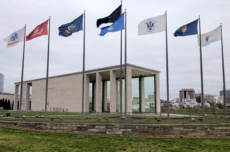 نصب فيرجينيا التذكاري للحرب