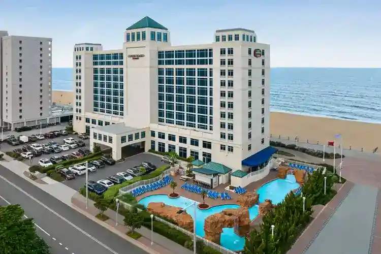كورتيارد Virginia Beach أوشن فرونت / شارع 37Virginia Beach: -40% خلال النهار - Dayuse.com