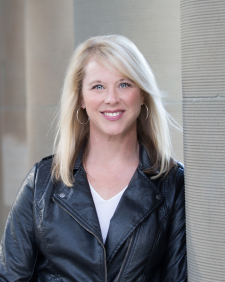 المتحدثة الرئيسية في منتدى كارلا جونسون2025